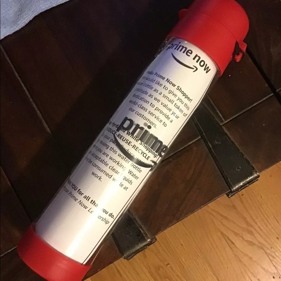 Amazon essential workers brand new water bottle - Picture 2 of 8